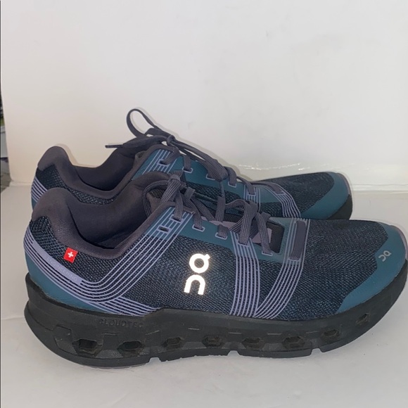 On Cloud Go Blue & Black Women’s Glacier Running Shoe - Picture 6 of 11